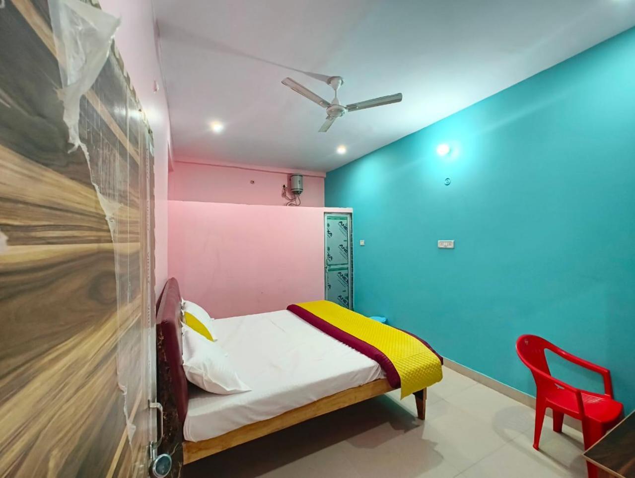 S S Homestay And Paying Guest House Faizabad ภายนอก รูปภาพ